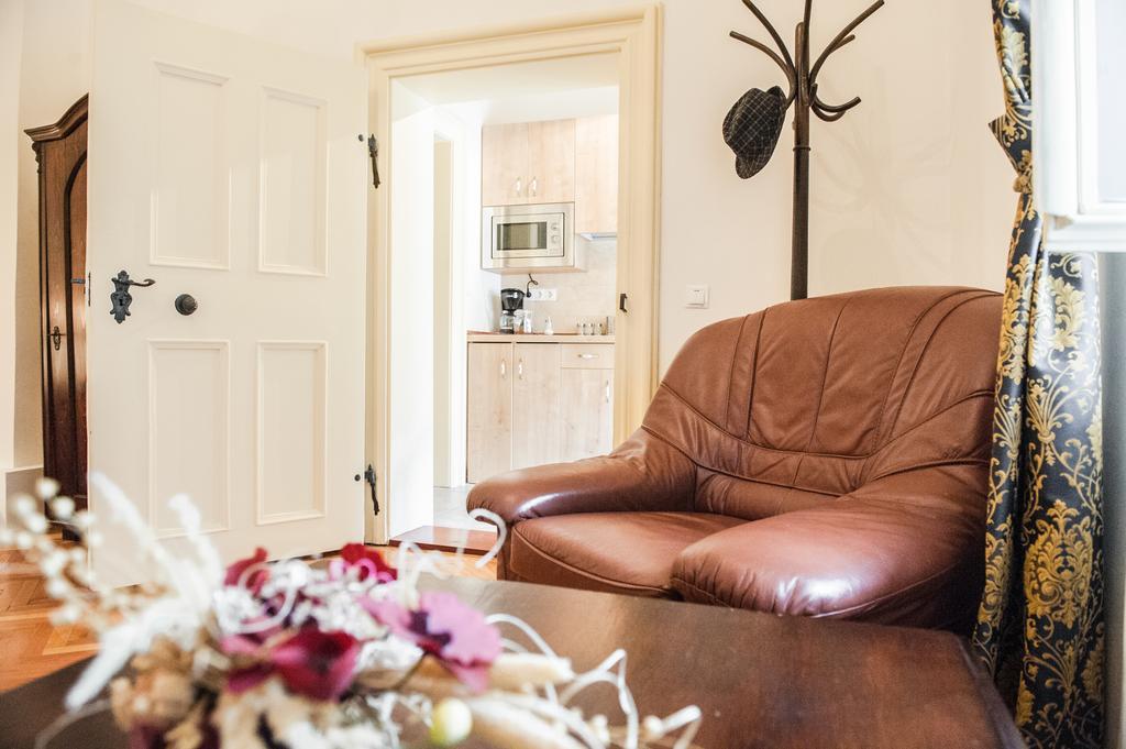 Brukenthal Central Apartments Sibiu Rum bild